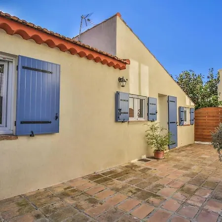 06av2 - Maisonnette Au Calme Avec Piscine Apartman Antibes