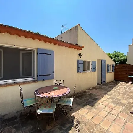 06av2 - Maisonnette Au Calme Avec Piscine Apartmán *